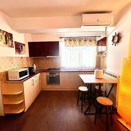 Modern & Centre Flat *