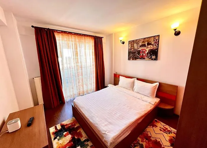 Modern & Centre Flat *